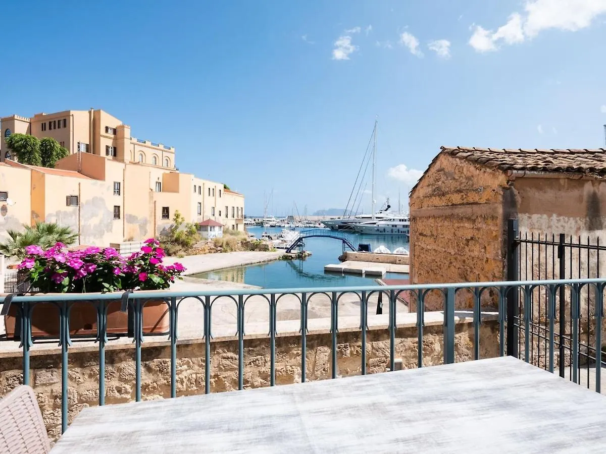Apartment In Villa Storica Lanterna Sul Mare Palermo