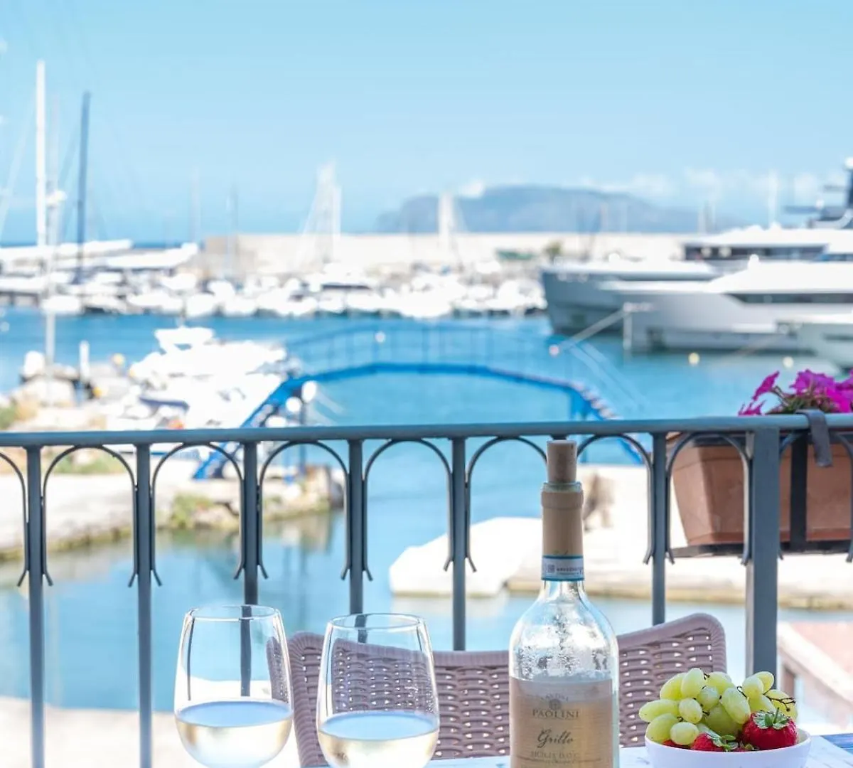 Apartment In Villa Storica Lanterna Sul Mare Palermo